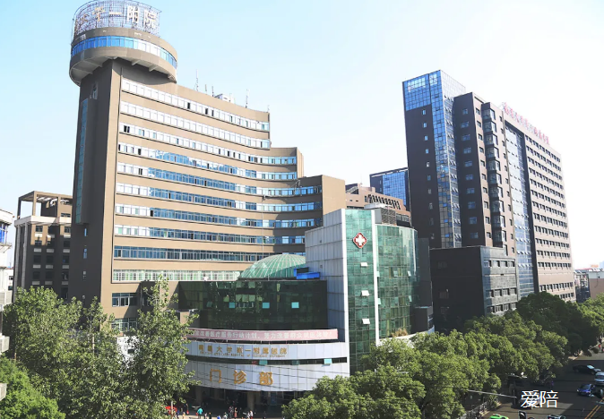 1586509137856074.png 愛陪共享陪護(hù)床共享輪椅,憑什么讓大醫(yī)院選擇你?.png